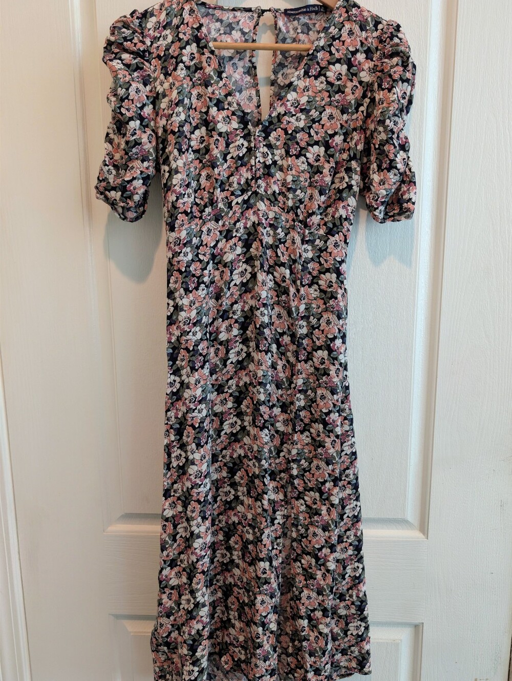 Abercrombie-Floral Puff-Sleeve Midi Dress